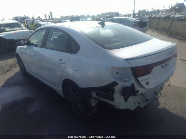 3KPF54AD3NE496866 KIA Forte Gt-line