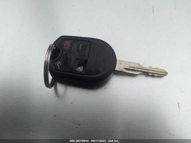 Ford Mustang V6 2014 1ZVBP8AM3E5275549 Image 3