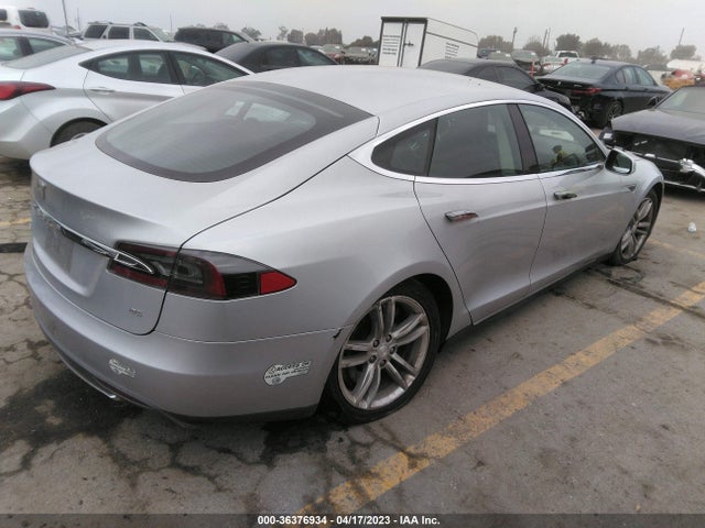 36376934 :رقم المزاد ، 5YJSA1CN6DFP23149 vin ، 2013 Tesla Model S مزاد بيع