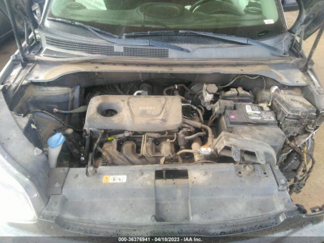 KNDJN2A2XJ7893210 KIA Soul Base