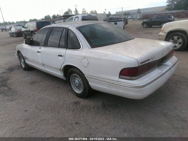 1996 FORD CROWN VICTORIA LX VIN: 2FALP74W1TX127495