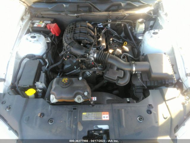 1ZVBP8AM0E5328725 Ford Mustang V6