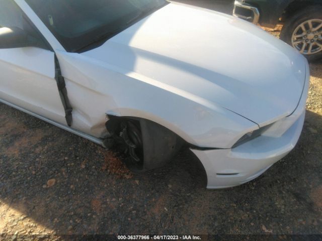 1ZVBP8AM0E5328725 Ford Mustang V6