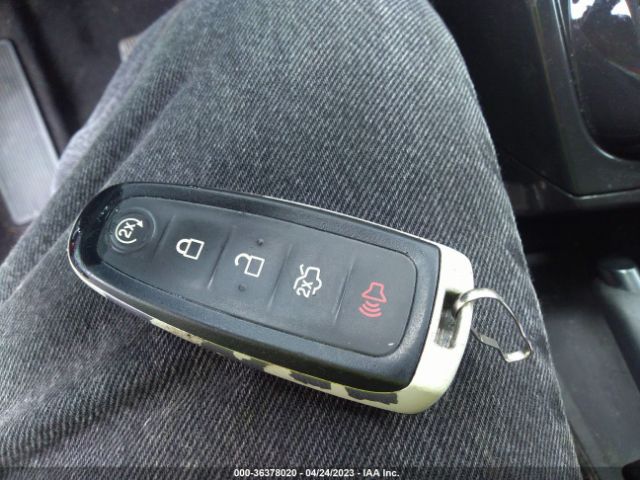 1FMCU0J96GUB14632 Ford Escape Titanium