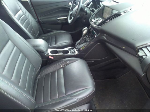 1FMCU0J96GUB14632 Ford Escape Titanium