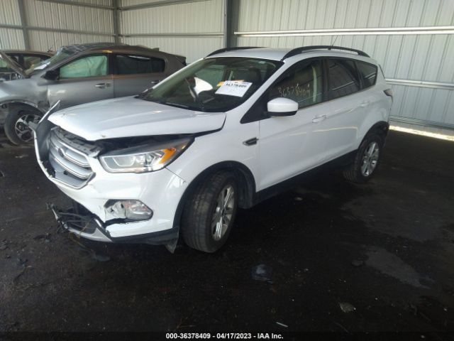 1FMCU9HD8JUC60116 Ford ESCAPE SEL