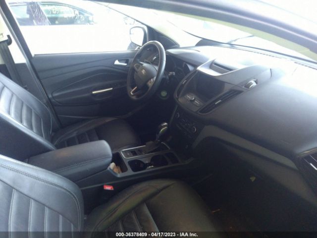 1FMCU9HD8JUC60116 Ford ESCAPE SEL
