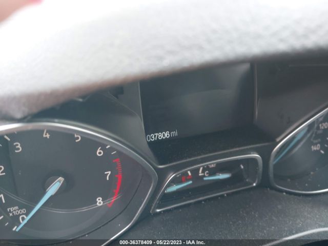 1FMCU9HD8JUC60116 Ford ESCAPE SEL