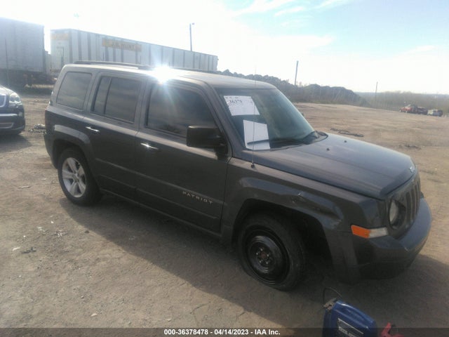 2015 1C4NJRFB4FD303090 main image