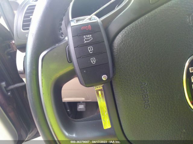 5XYKTCA60FG615347 KIA SORENTO LX