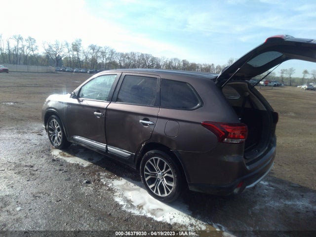 2016 MITSUBISHI OUTLANDER SE/SEL VIN: JA4AD3A33GZ006409