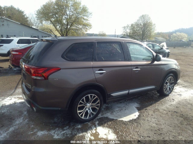 2016 MITSUBISHI OUTLANDER SE/SEL VIN: JA4AD3A33GZ006409