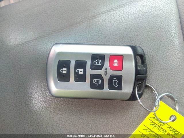 Toyota Sienna Xle Auto Access 2017 5TDYZ3DC7HS805971 Image 3