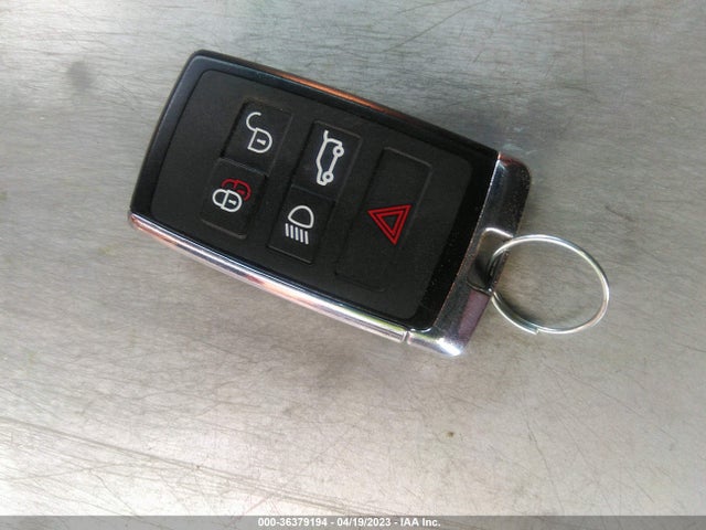 2021 JAGUAR F-PACE SADCZ2EE7MA687873 Photo 10