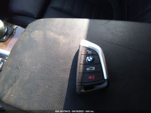 5UXTR7C56KLF35582 BMW X3 Sdrive30i