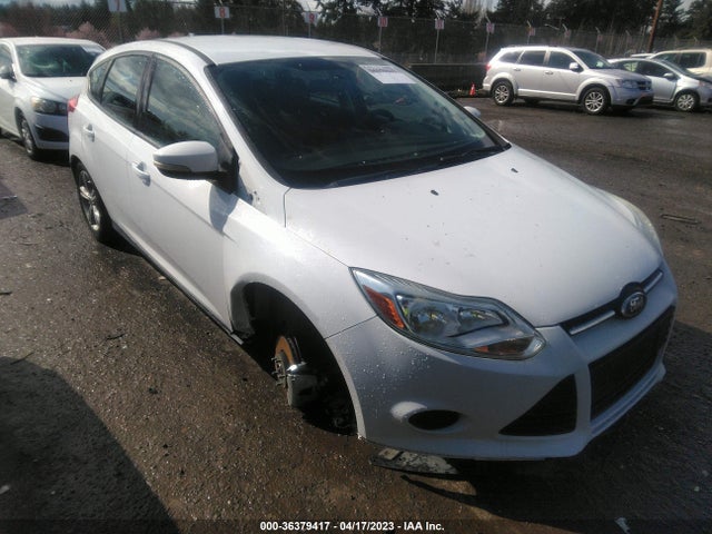 Ford FOCUS SE 2014 1FADP3K26EL312459 Image 1