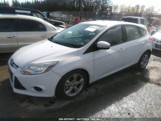 Ford FOCUS SE 2014 1FADP3K26EL312459 Image 2