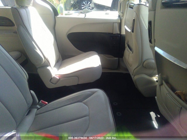 Chrysler Pacifica Limited 2017 2C4RC1GG1HR514822 Image 8