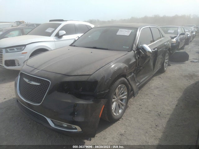 Chrysler 300 300c 2017 2C3CCAEGXHH564427 Image 2