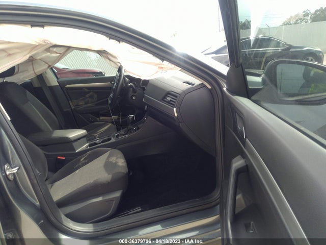 3VWCB7BUXLM077196 Volkswagen Jetta S/se/r-line