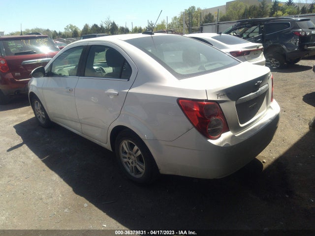 Chevrolet SONIC LT 2015 1G1JC5SH5F4174877 Image 3