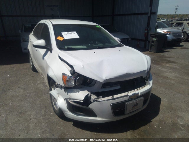 Chevrolet SONIC LT 2015 1G1JC5SH5F4174877 Image 6
