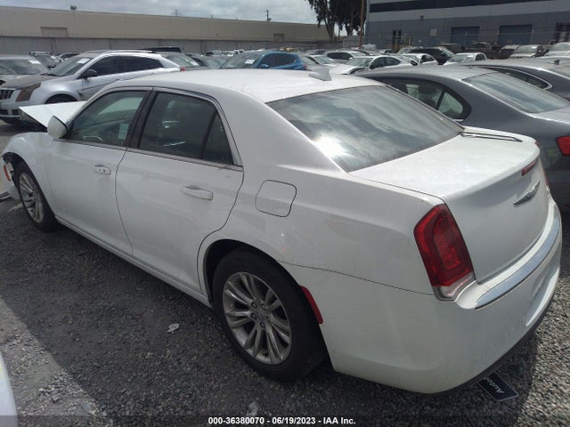 2C3CCAAG8HH511926 Chrysler 300 Limited