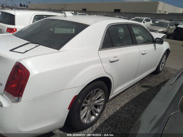2C3CCAAG8HH511926 Chrysler 300 Limited
