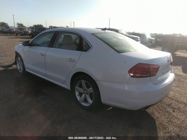 2012 VOLKSWAGEN PASSAT SE VIN: 1VWBH7A33CC011237