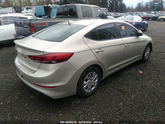 Hyundai ELANTRA SE 2018 5NPD74LF6JH362763 Image 4