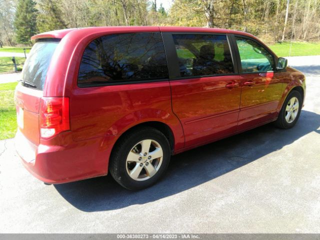 2C4RDGBG3ER129832 Dodge Grand Caravan Se