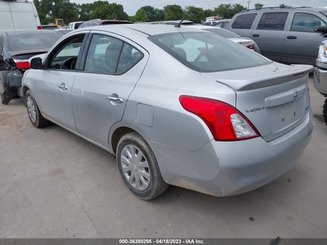 Nissan VERSA SV 2014 3N1CN7AP4EL810425 Image 4
