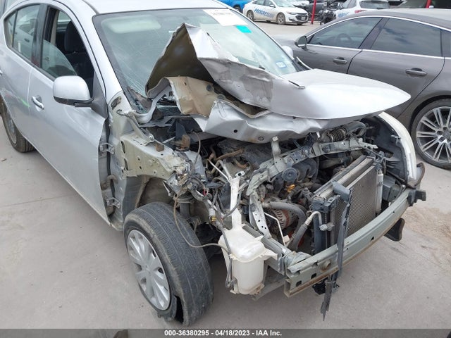 Nissan VERSA SV 2014 3N1CN7AP4EL810425 Image 7