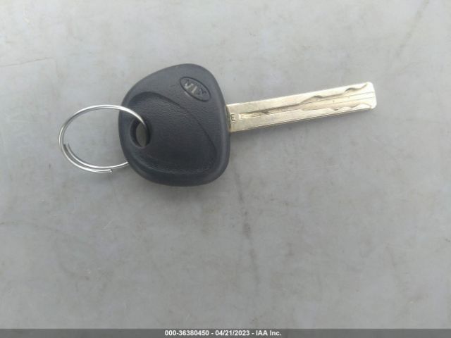 KNDJN2A20F7141006 KIA Soul Base