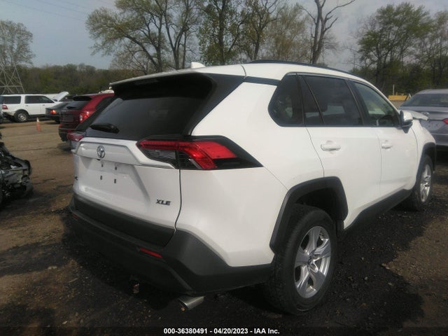 2019 TOYOTA RAV4 XLE VIN: JTMW1RFV0KD003958