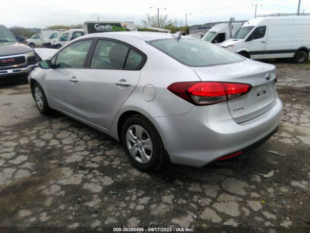 3KPFK4A75JE192807 KIA FORTE LX
