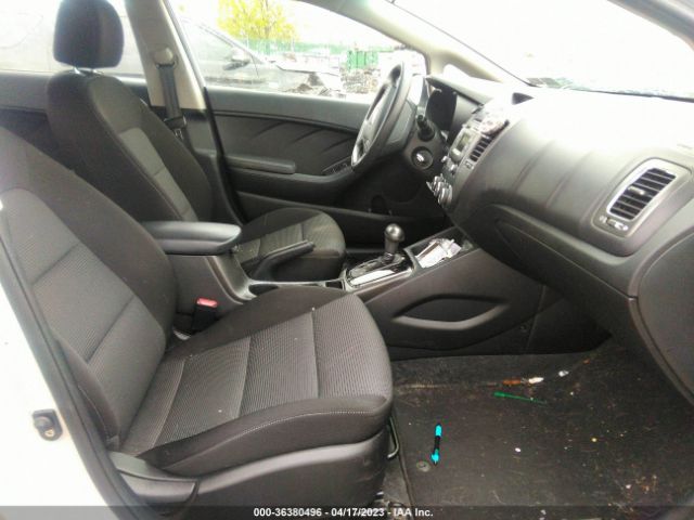3KPFK4A75JE192807 KIA FORTE LX