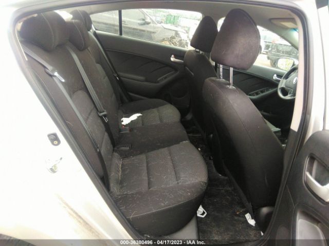 3KPFK4A75JE192807 KIA FORTE LX