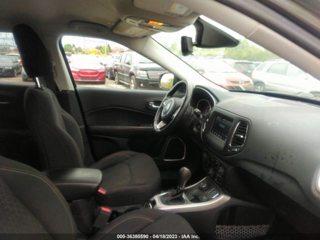 3C4NJDAB5KT689923 Jeep Compass Sport