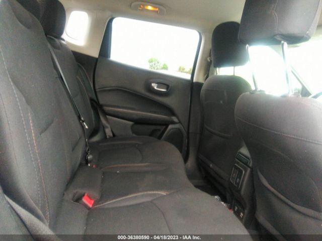3C4NJDAB5KT689923 Jeep Compass Sport