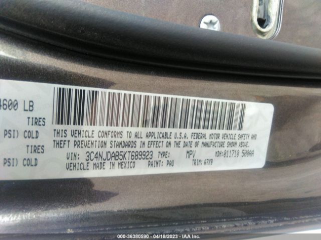 3C4NJDAB5KT689923 Jeep Compass Sport