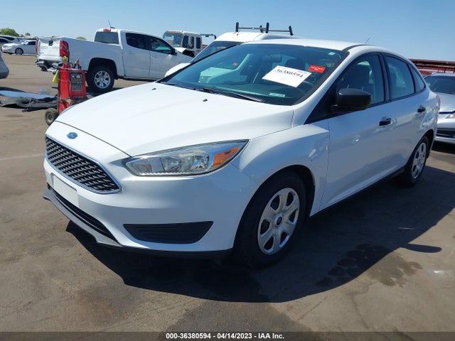 Ford FOCUS S 2017 1FADP3E27HL300515 Image 2