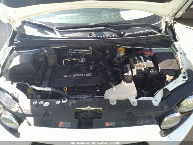 Chevrolet SONIC LT 2015 1G1JC6SH6F4197770 Image 10