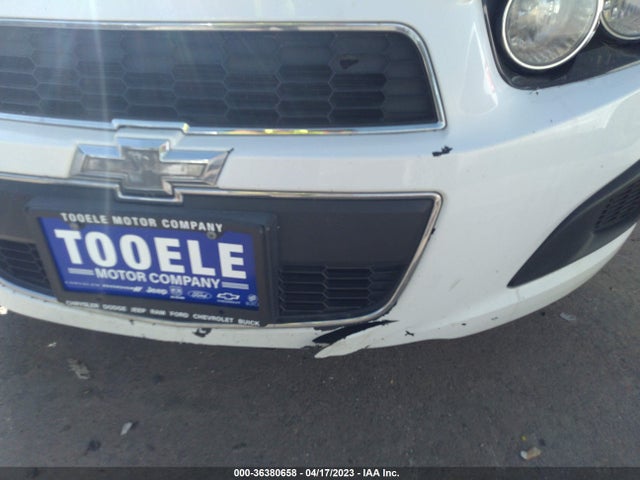 Chevrolet SONIC LT 2015 1G1JC6SH6F4197770 Image 6