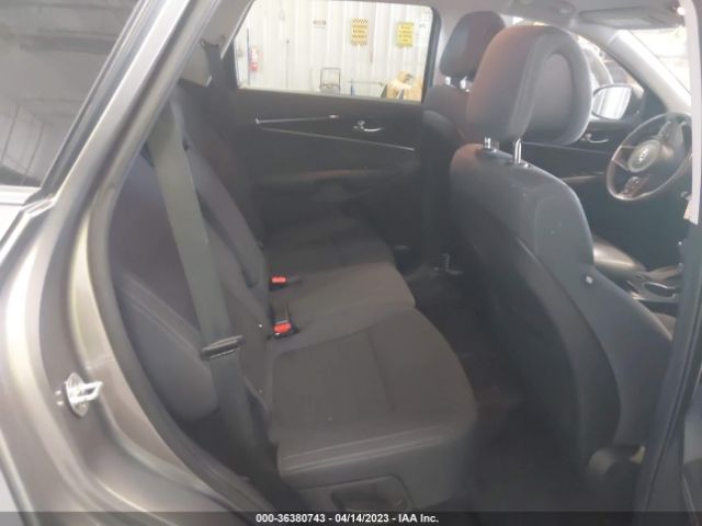 5XYPGDA57GG175510 KIA SORENTO LX