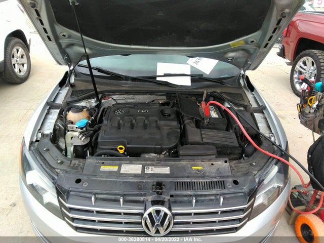 1VWBV7A33FC087084 Volkswagen Passat 2.0l Tdi Se W/sunroof