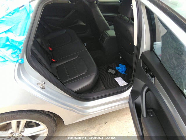 1VWBV7A33FC087084 Volkswagen Passat 2.0l Tdi Se W/sunroof