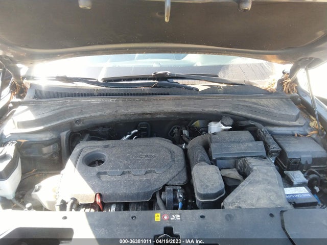 2019 HYUNDAI SANTA FE SE VIN: 5NMS23AD0KH091411
