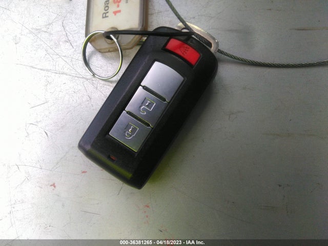 JA4AZ3A39JZ007542 Mitsubishi Outlander Es/se/sel/le