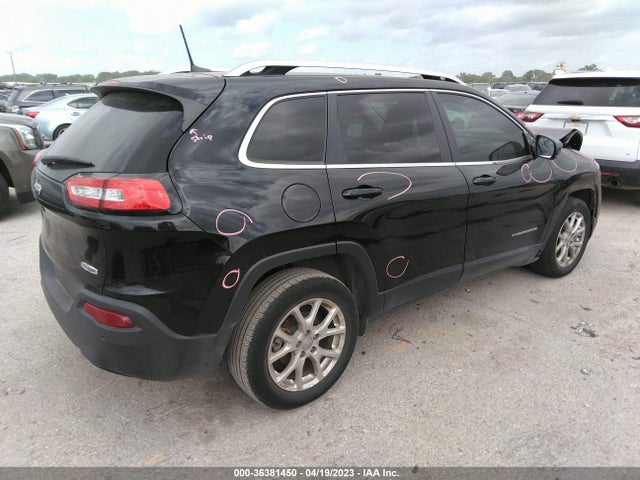 2017 JEEP CHEROKEE LATITUDE VIN: 1C4PJLCBXHW592252